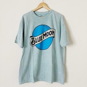 NWOT Blue Moon Graphic T-Shirt